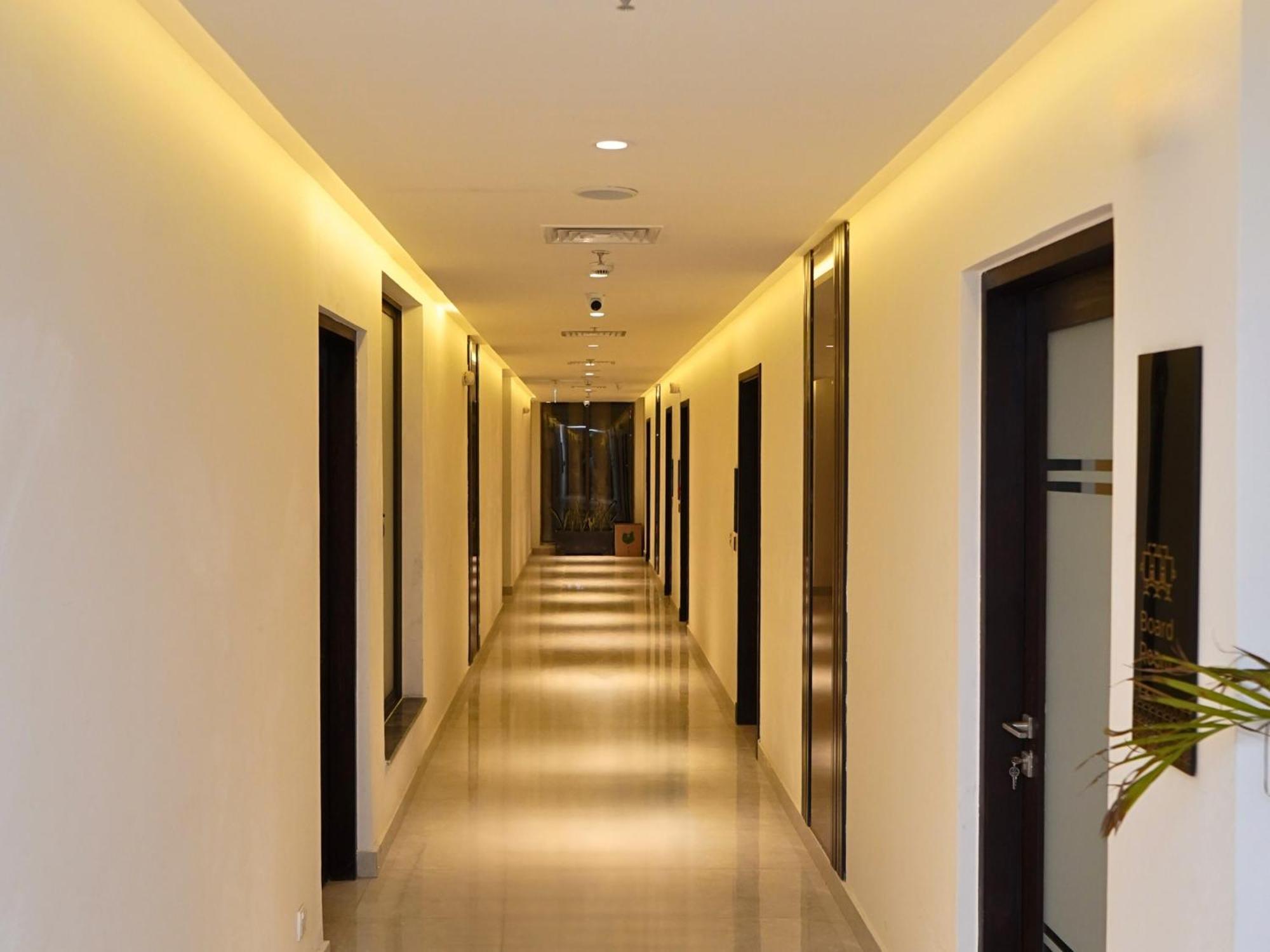 Hotel One Vogue Mall 35 רוואלפינדי מראה חיצוני תמונה