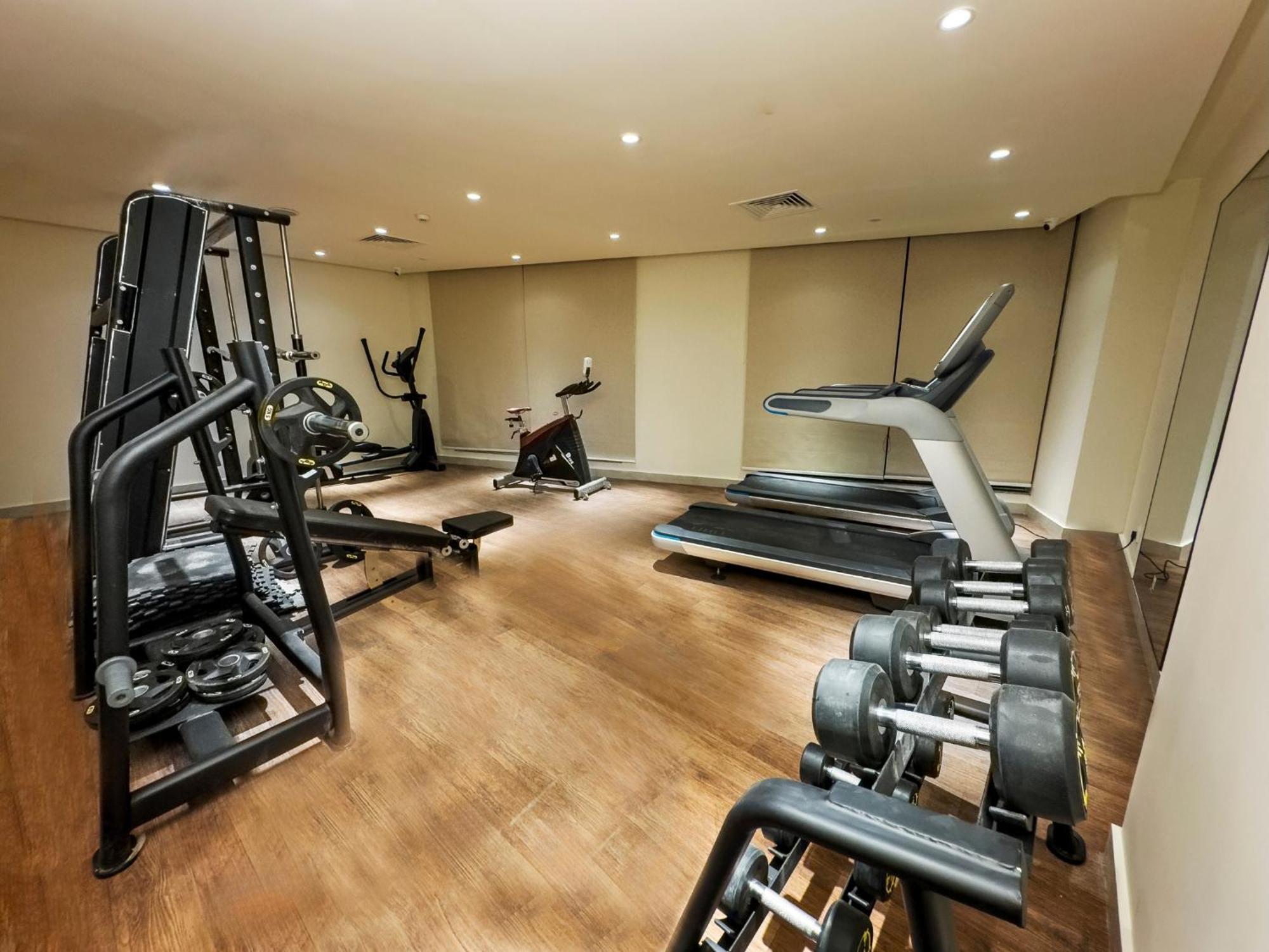 Hotel One Vogue Mall 35 רוואלפינדי מראה חיצוני תמונה